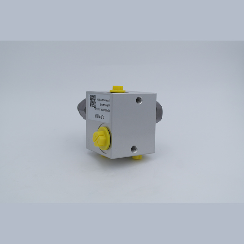 Hydraulic pilot oil source valve